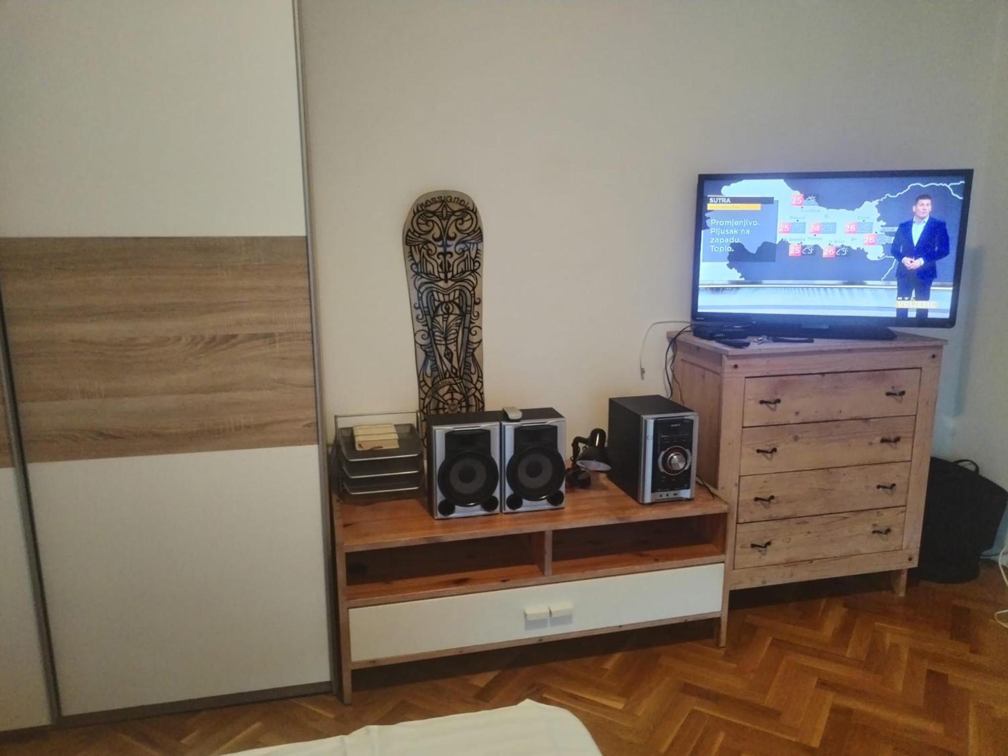 Appartement Luka à Zagreb Extérieur photo